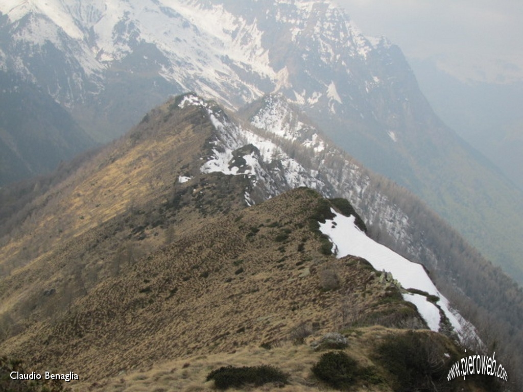 10 La cresta per il monte Toazzo.JPG